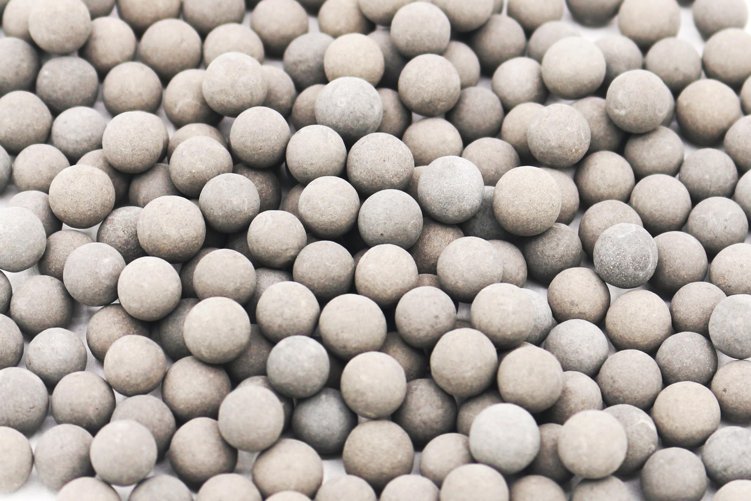 Awesome Aquatic Tourmaline Mineral Balls in tank; supports pH stability and water clarity.