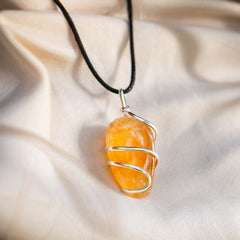 Ayana Wellness ethical crystal standards, confirming size, form, color, and clarity