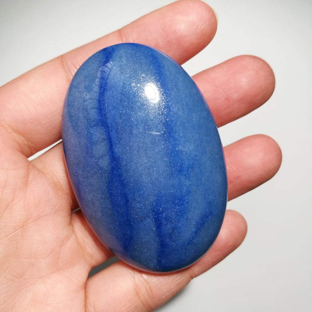 Bacatgem blue aventurine palm-sized oval stone for focus and relaxation.
