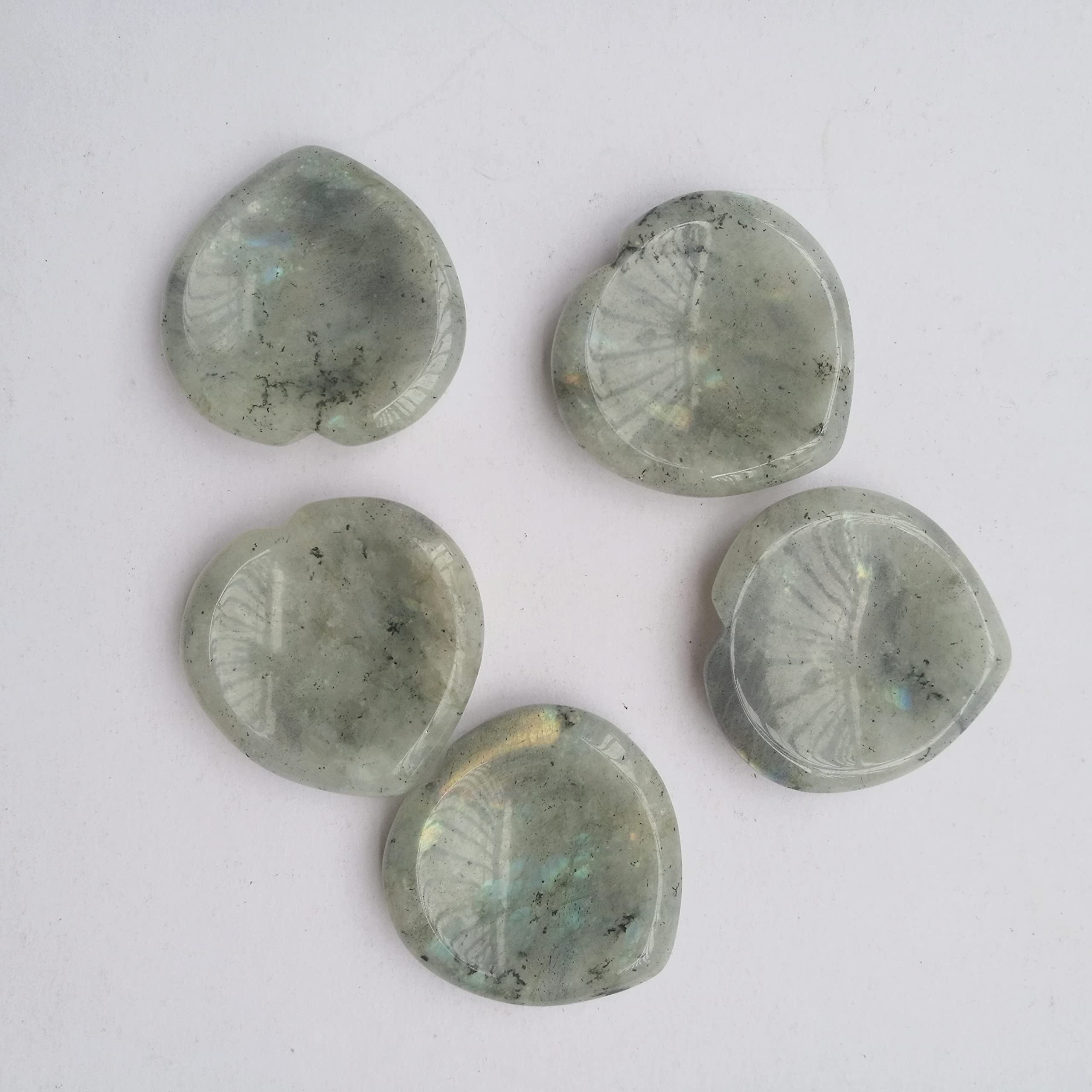 Bacatgem heart stone in gift bag, ideal as a mindful relaxation accessory