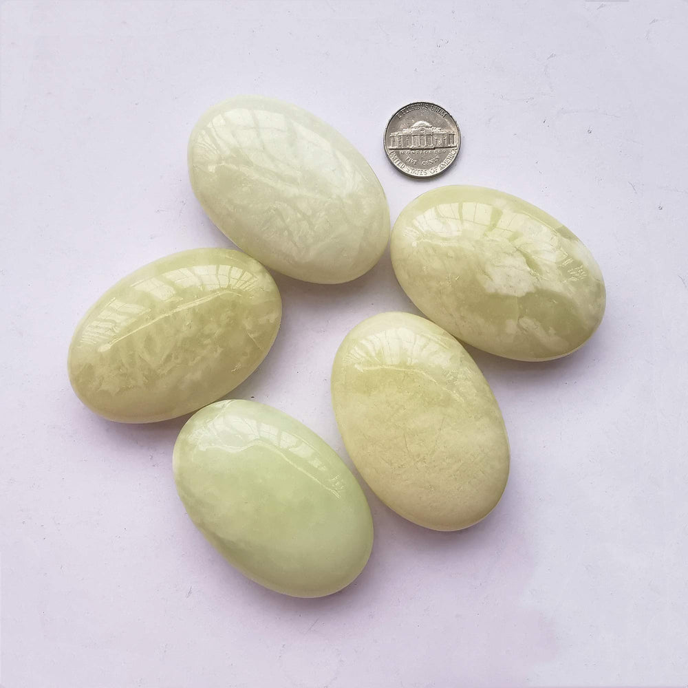 Bacatgem healing crystal therapy stone promotes focus and tranquility in daily routines.