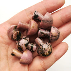 Bacatgem quartz mushroom decor statue promotes positive energy in living areas.