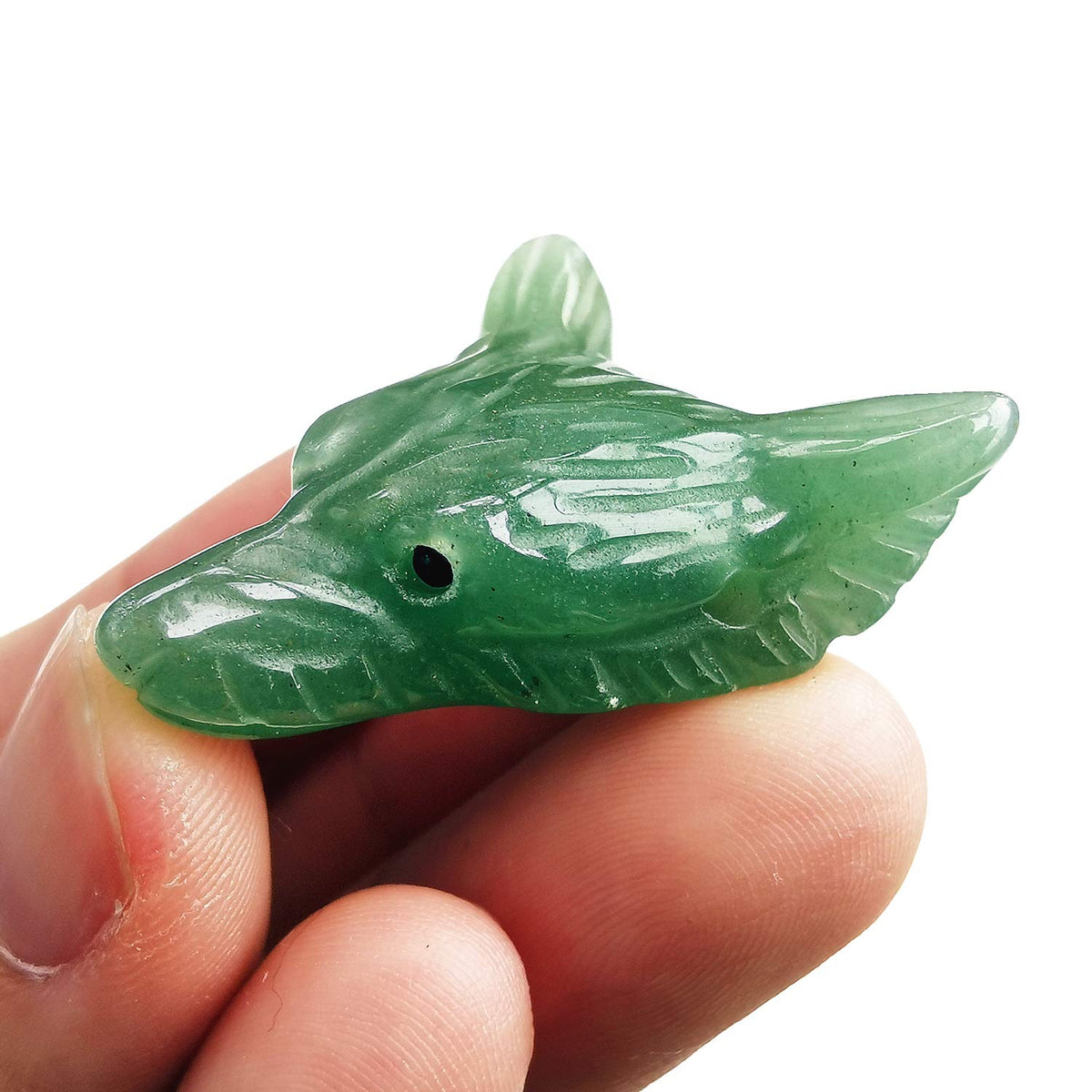 Bacatgem wolf head figurine close-up in green aventurine for calm energy.