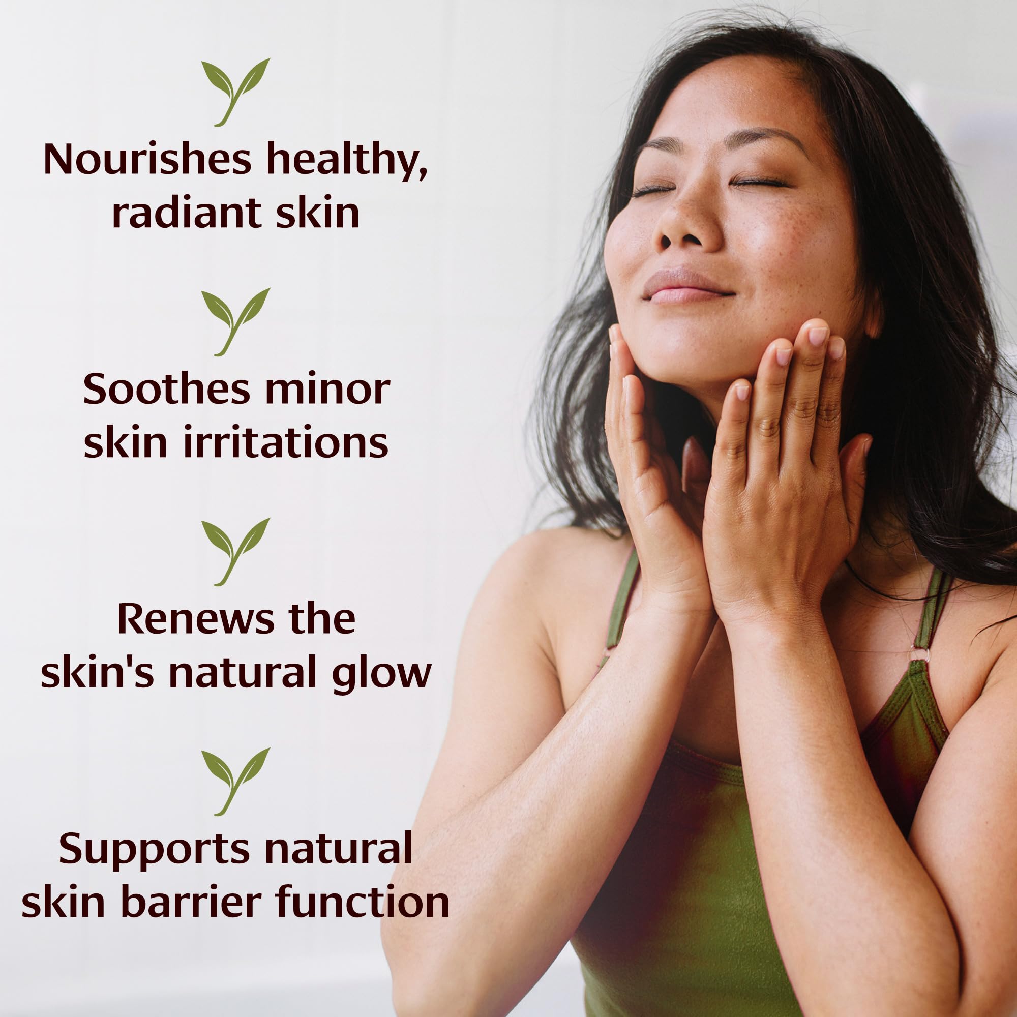 Banyan Botanicals Neem Oil pour ready for easy skin application