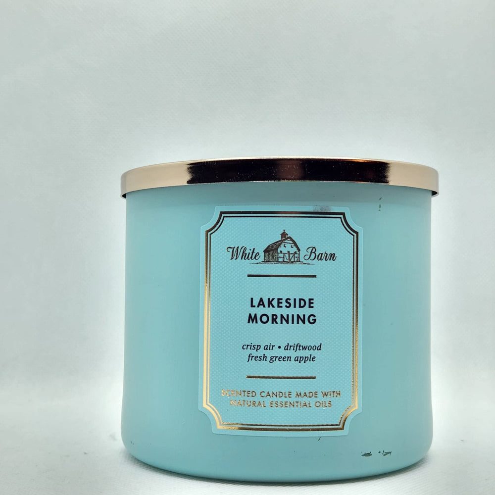 Bath and Body Works Lakeside Morning 3-Wick Candle creates cozy, fresh ambiance with essential oils.