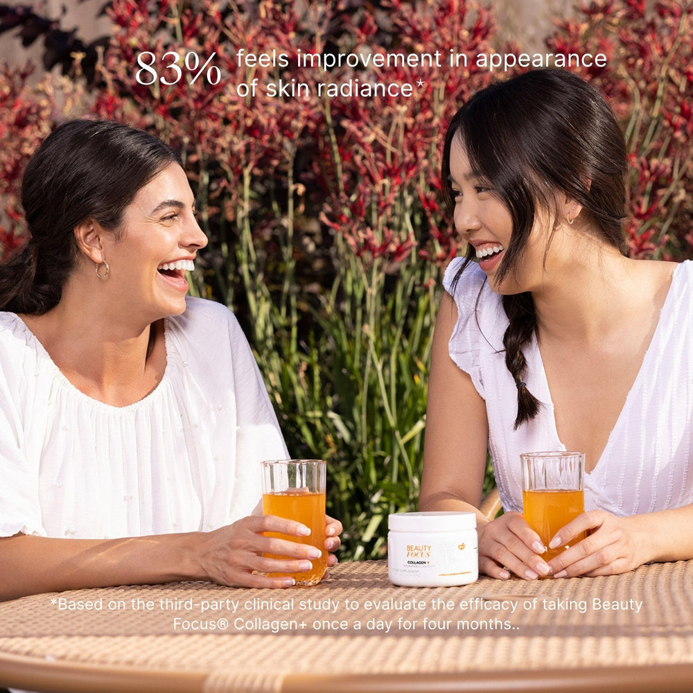 Beauty Focus citrus dissolving in water demonstrating refreshing mix without chalkiness.