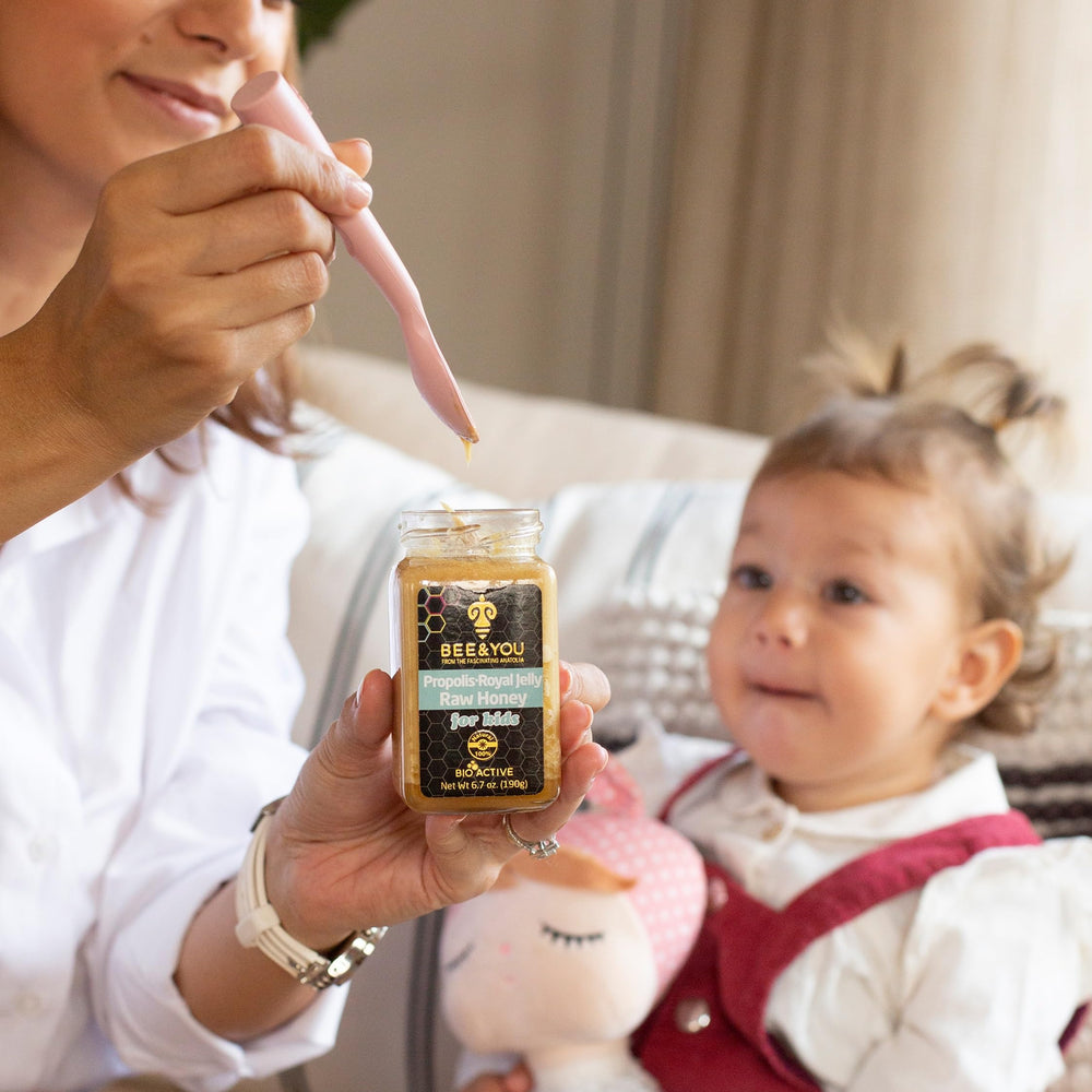 Bee and You kid-friendly daily serve scene suggests easy, tasty dosing for children.