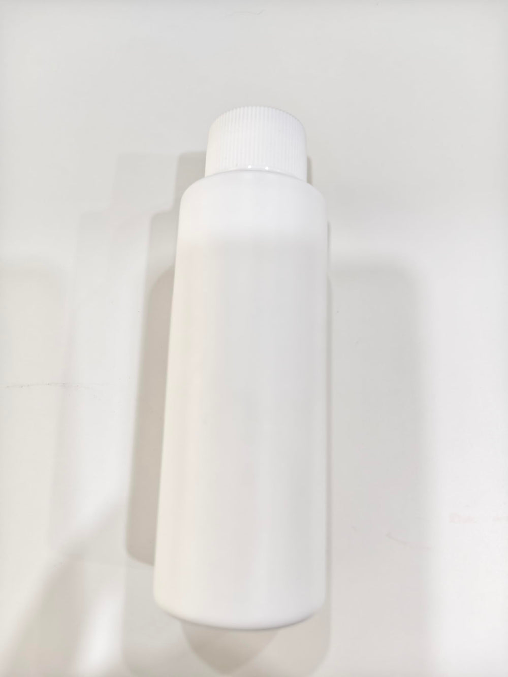 Bellisinno Ear Drop bottle pour for easy, mess-free application.