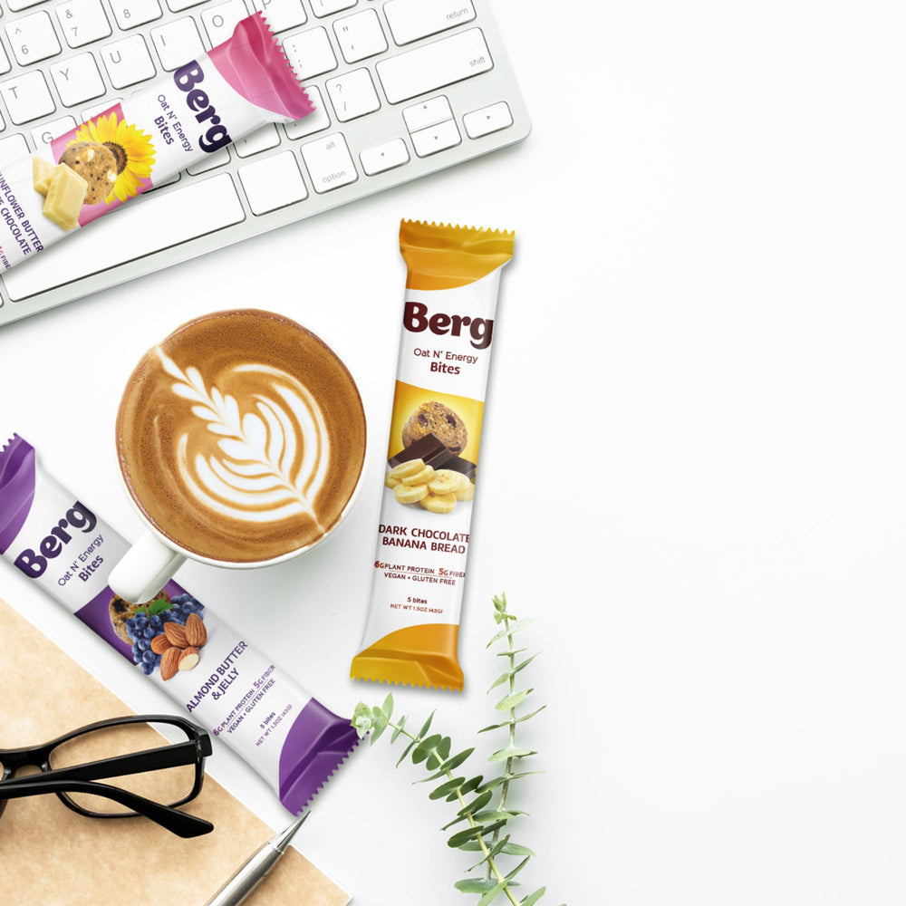 Berg Bites oat texture close-up highlighting chewy oats for steady energy.