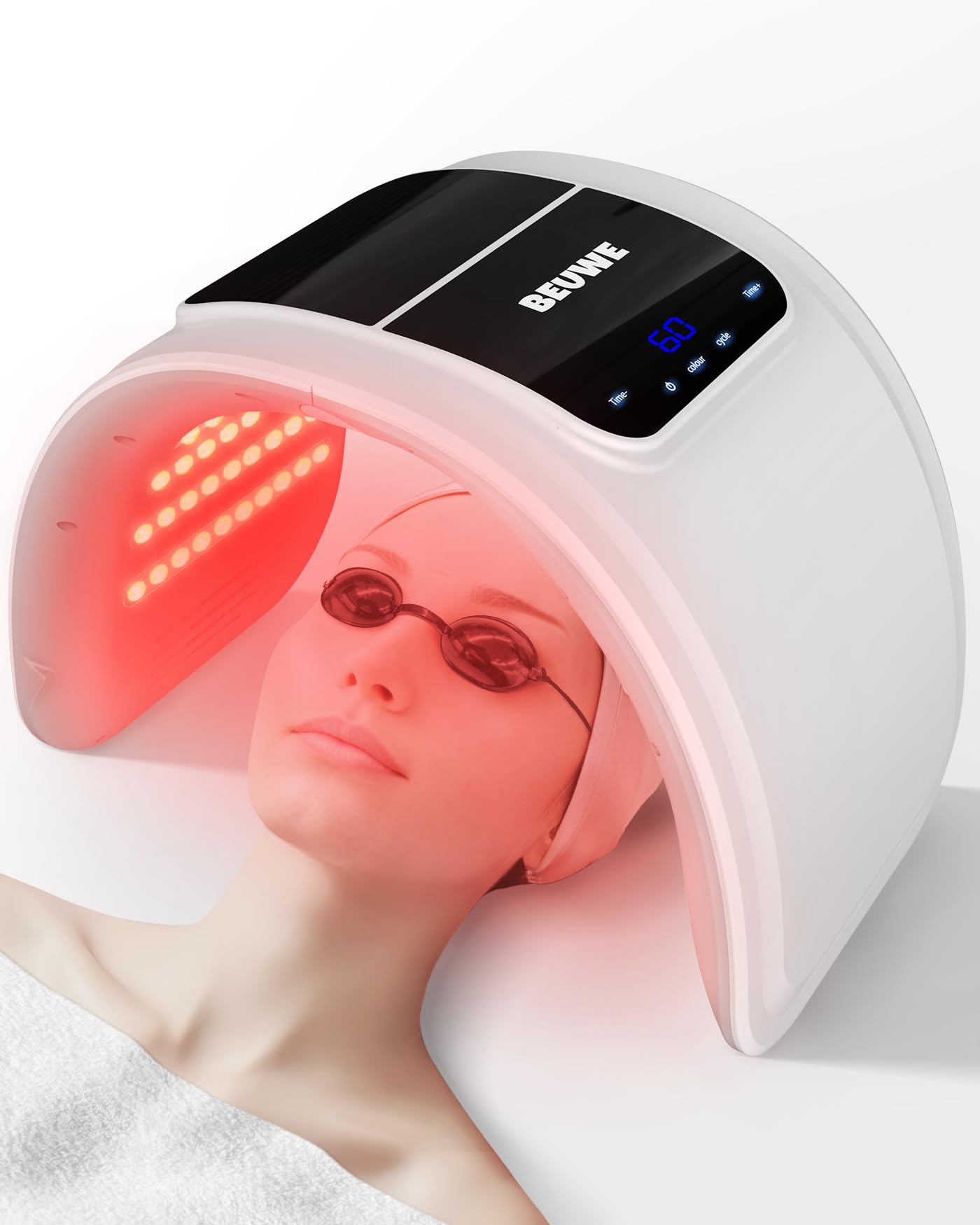 Beuwe portable LED mask for safe, easy use.
