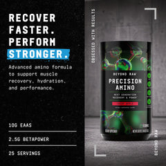 BEYOND RAW Precision Amino, vaso con mezcla para hidratar durante la sesión.