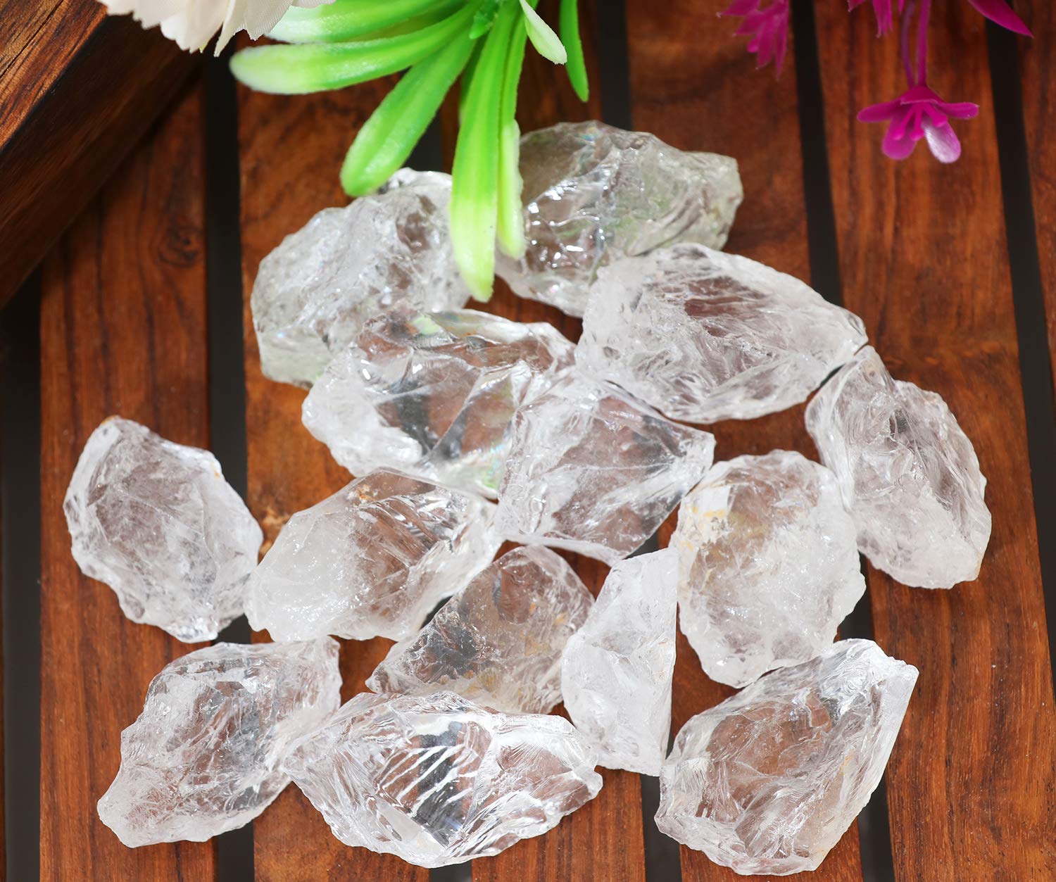 BEZAVO wire-wrapping rough quartz for handmade jewelry.