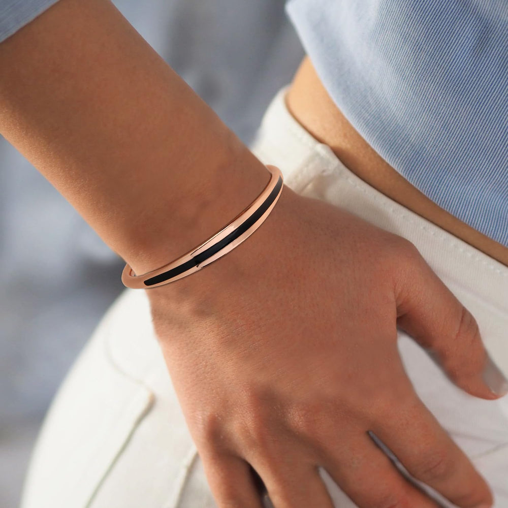 BioMag gift-ready packaging for a stylish jewelry present
