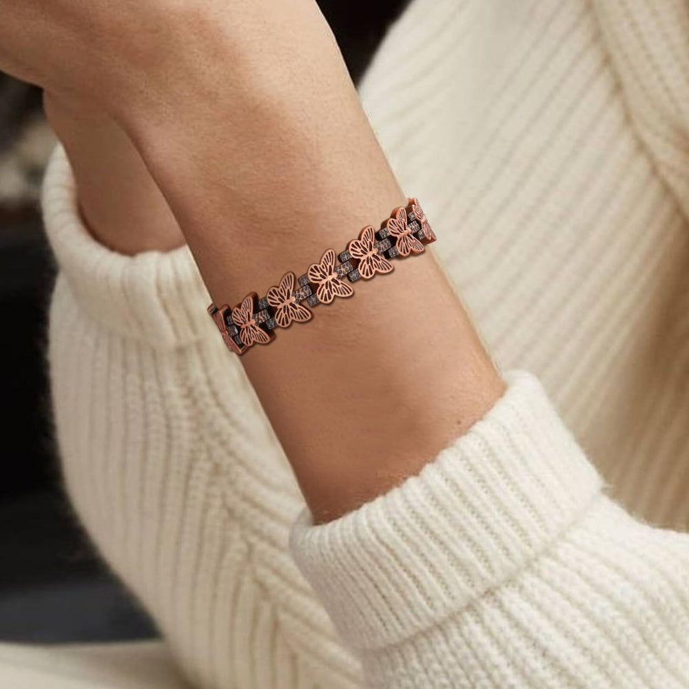 BioMag copper bracelet smooth surface close-up highlighting comfortable wear