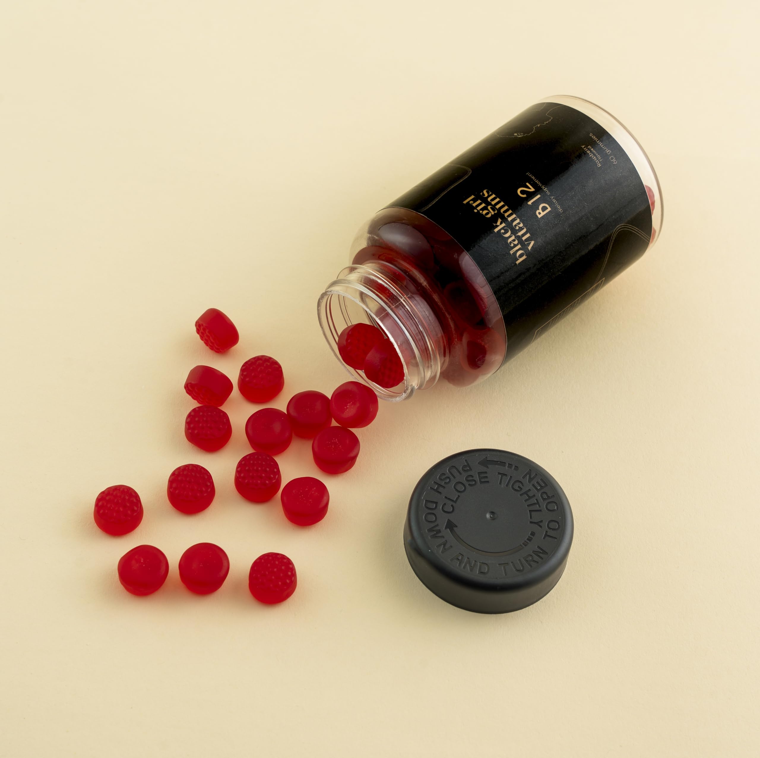 Label highlights 1000 mcg cyanocobalamin per serving for energy support.