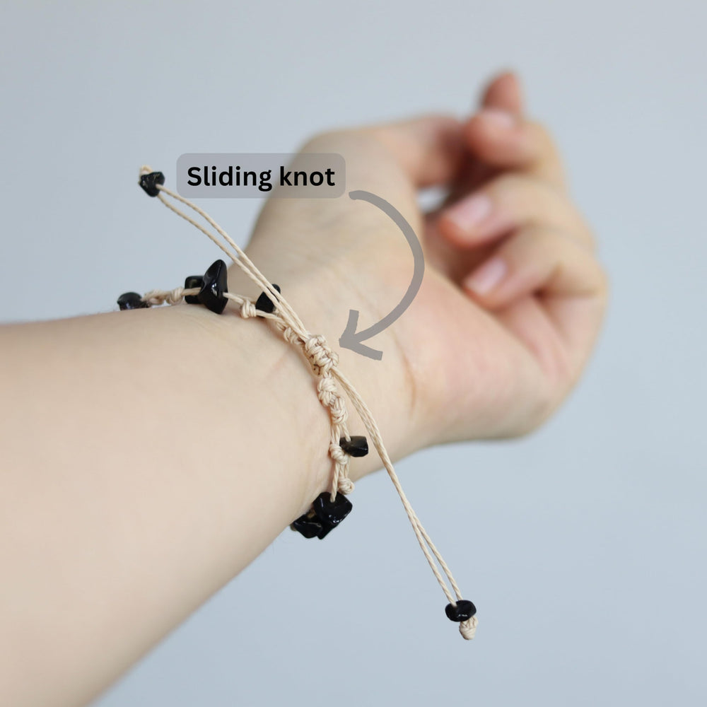 Durable beads and secure knot ensure daily wear resilience.
