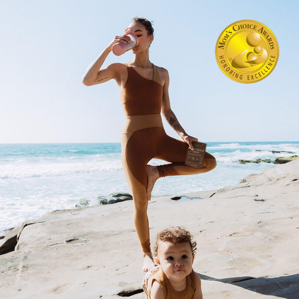 Boobie Body probiotic blend bowl highlighting gut-friendly ingredients
