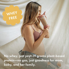 Boobie Body vanilla chai spoon scoop, showing easy portion control.