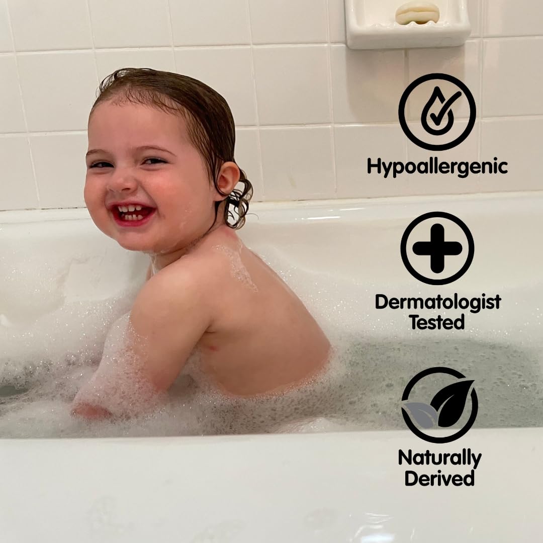 Boogie Kids Bubble Bath oat extracts highlighting gentle, skin-friendly lather during bath time.