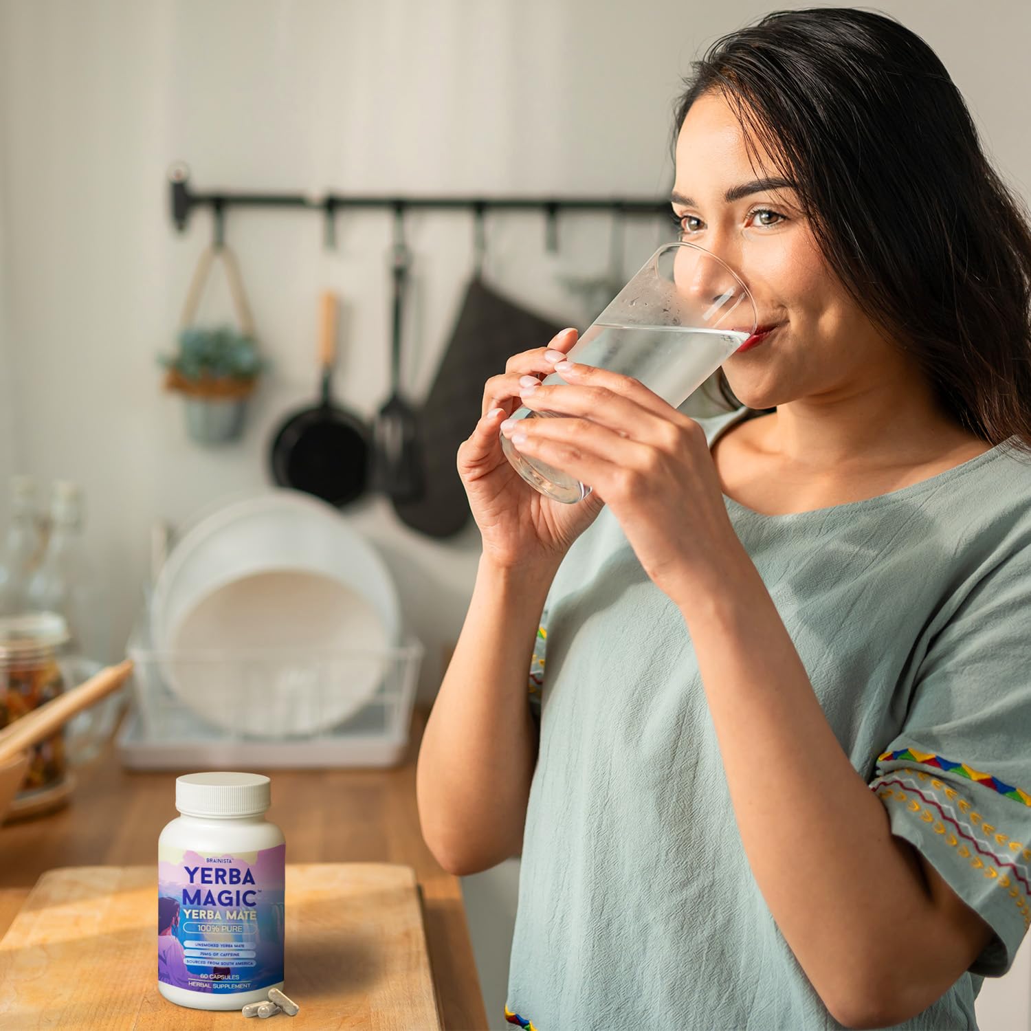 Brainista Yerba Magic capsules poured into glass illustrate easy daily use.
