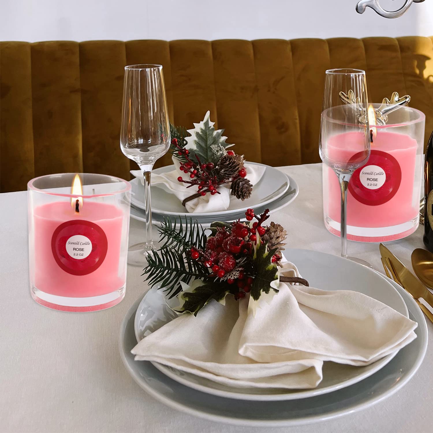 CAKETYCG vanilla candle from the set provides warm, comforting scent for evenings.