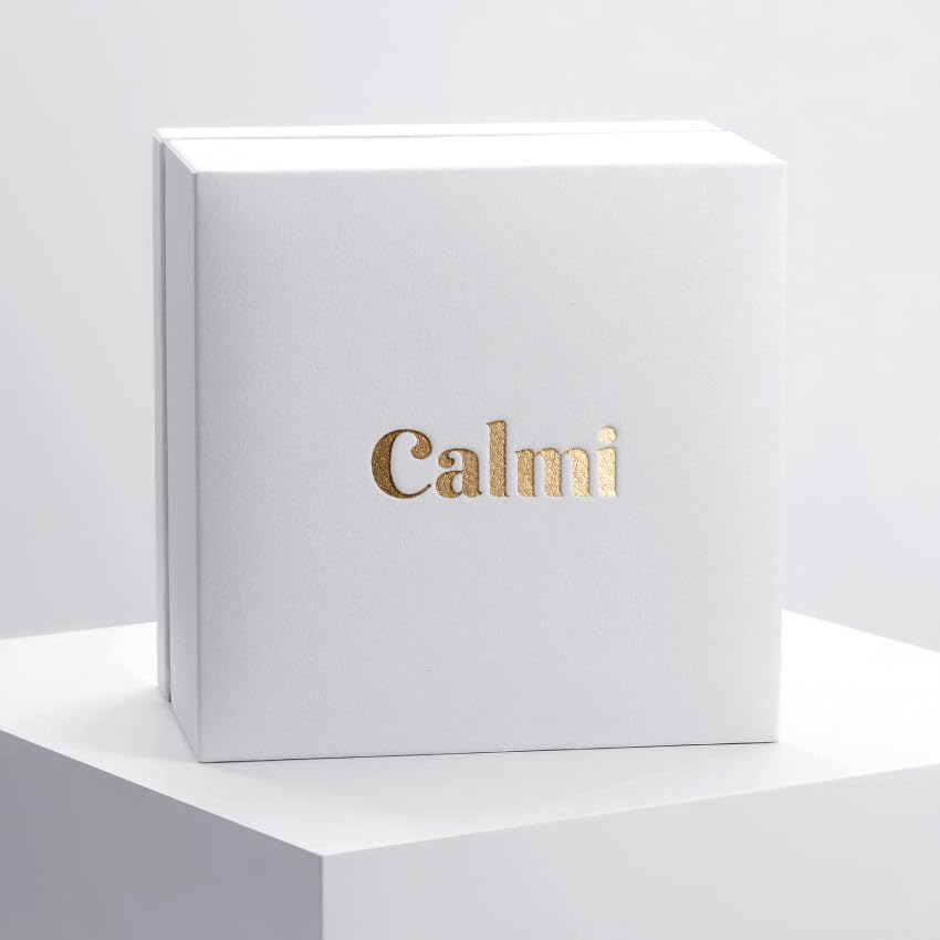 CALMI minimalist-design ring maintains a subtle modern look with flexible fit.