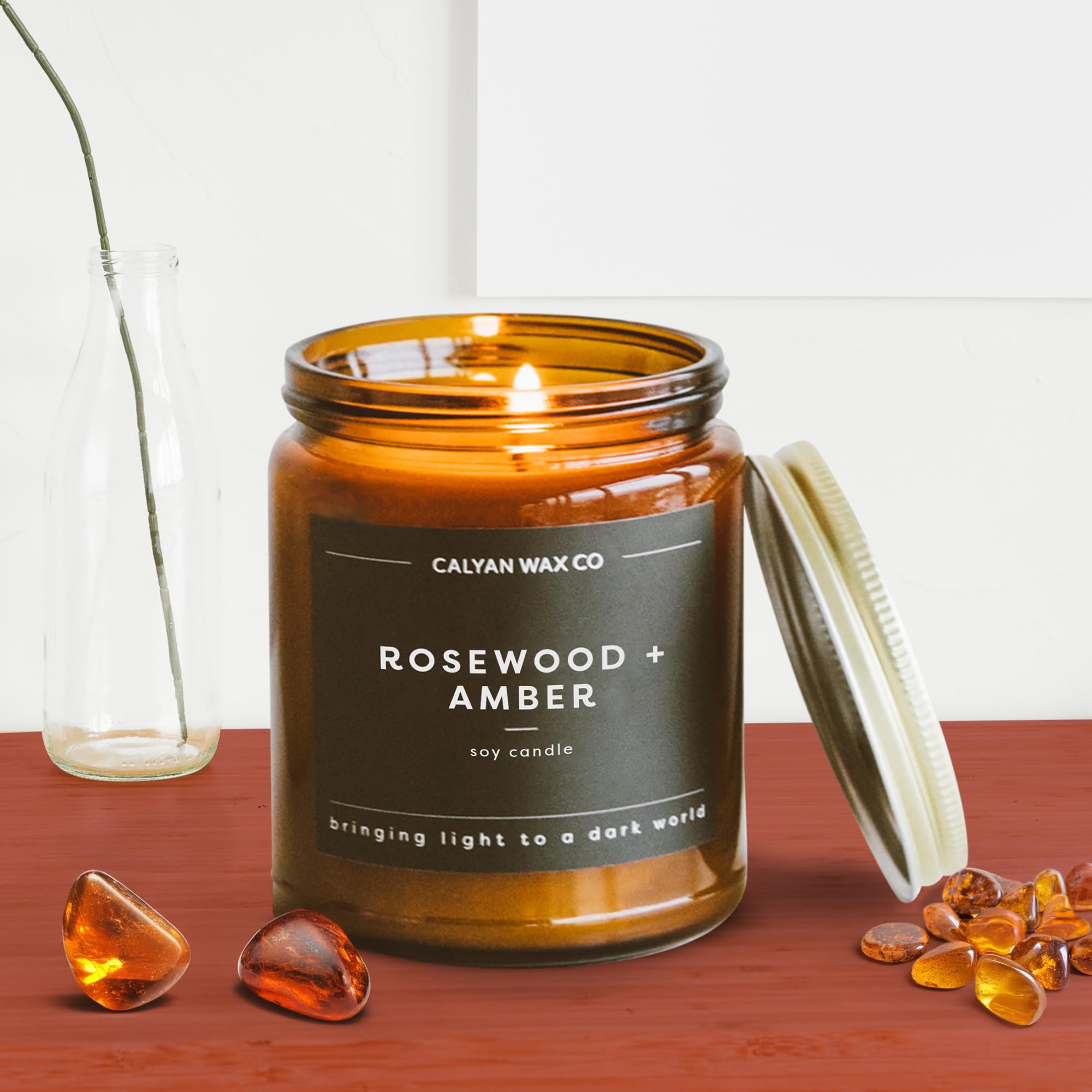 Calyan vegan cruelty-free icon signaling ethical, non-toxic candle.