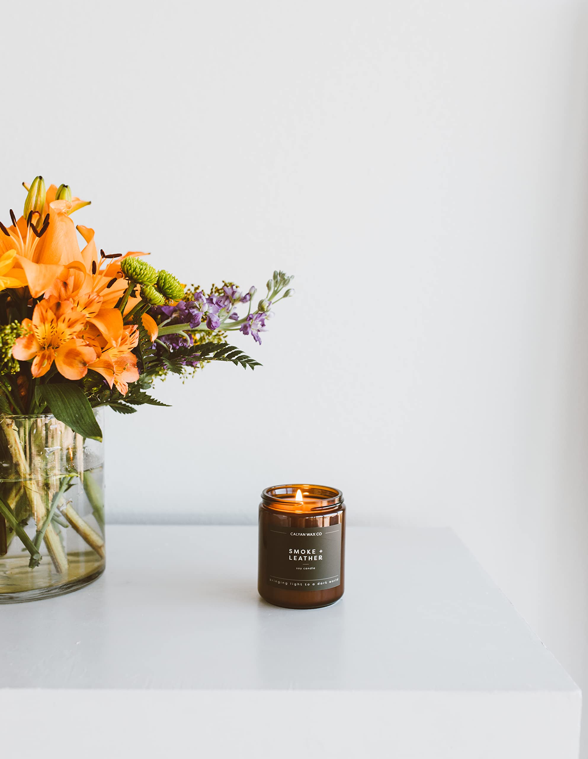 Embossed jar adds a luxury touch to modern interiors.