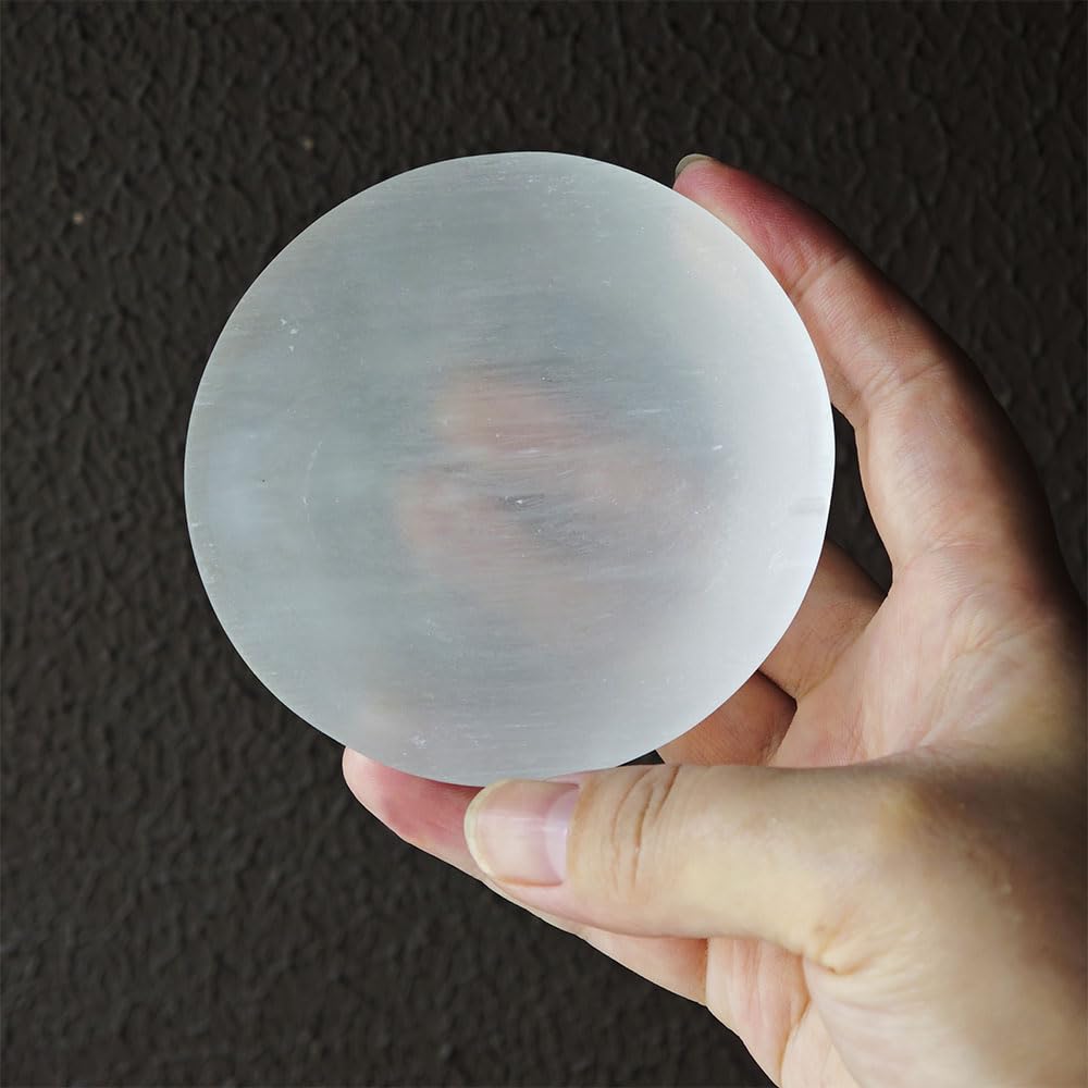 CDFZJC selenite bowl on an altar purifying crystal energies for meditation