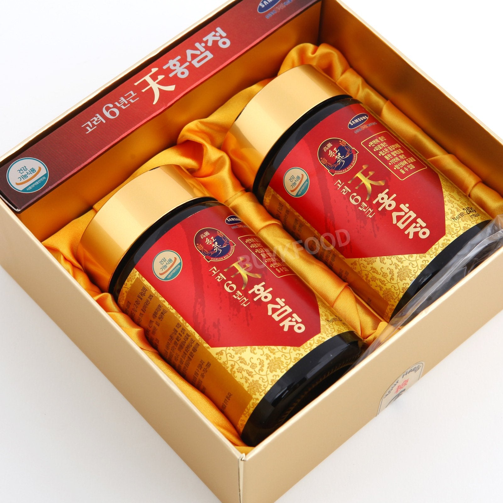 Cheon Hong Sam Jeong reishi mushroom extract visual as part of the blend.