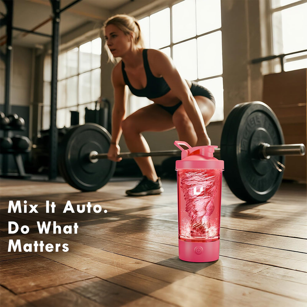 Cholas electric shaker bottle in-use during a shake for a smooth texture.