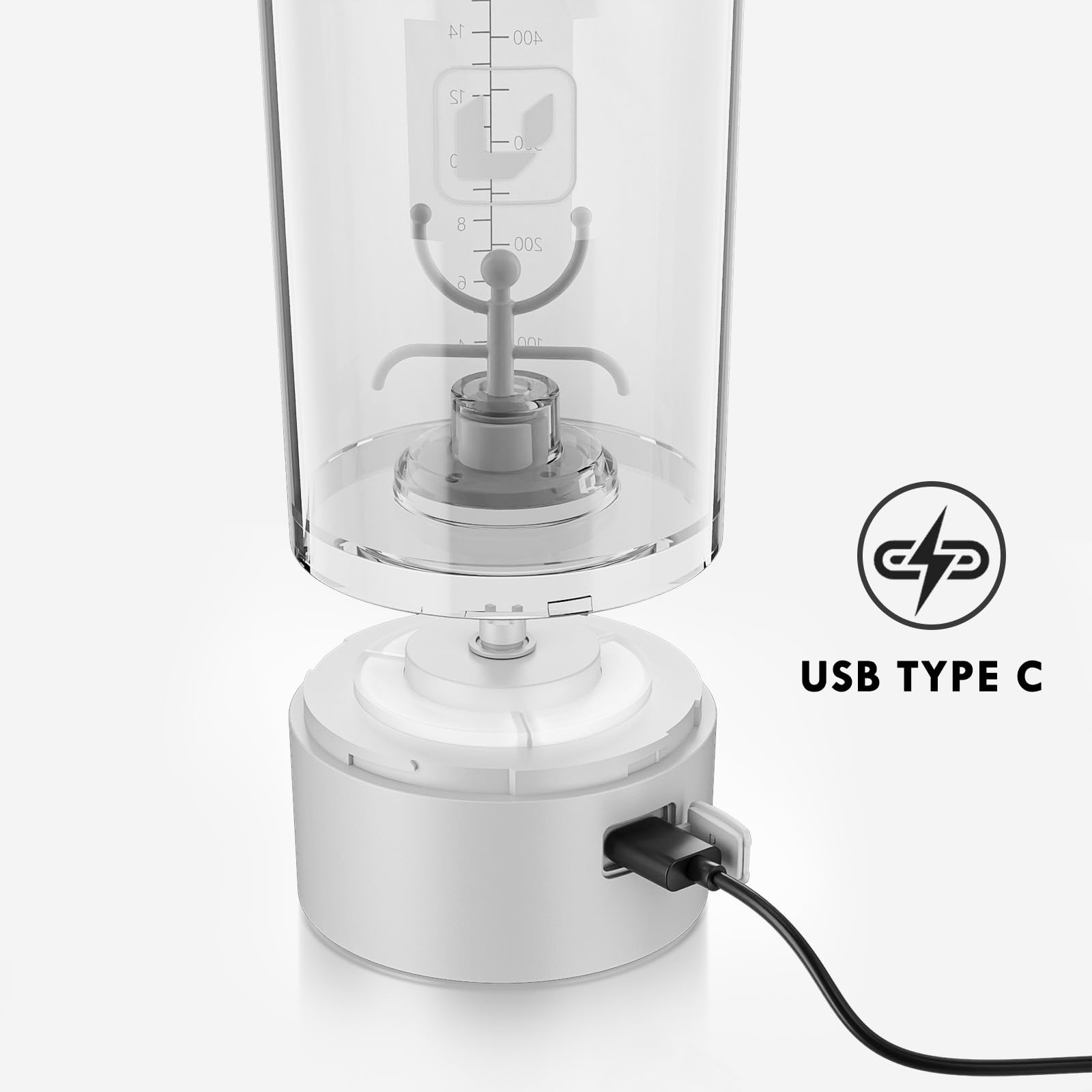 Cholas removable base design enables easy cleaning after shakes and meals.