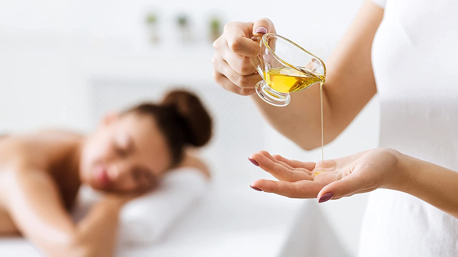 Cocojojo Eucalyptus essential oil blend supports refreshing aromatherapy
