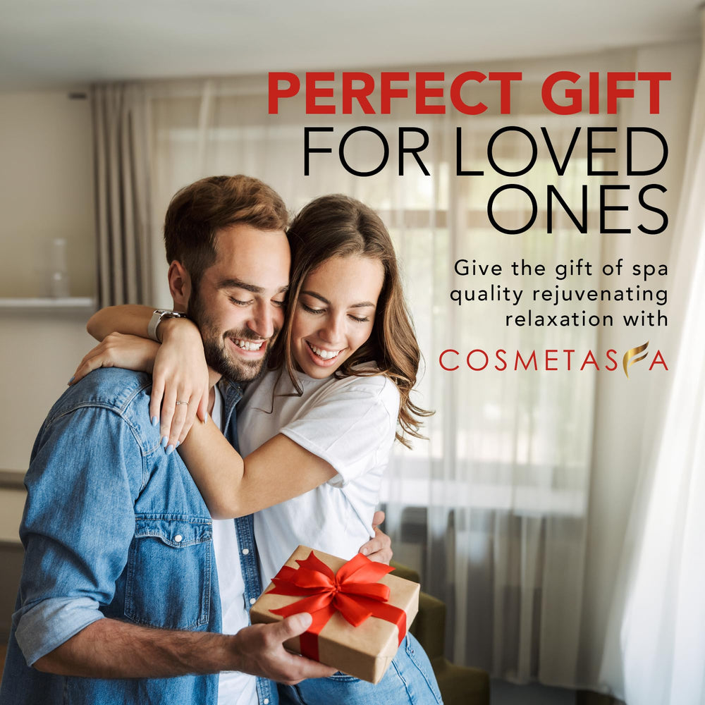 Cosmetasa hydrating body oil absorbing quickly, leaving skin soft without heaviness.