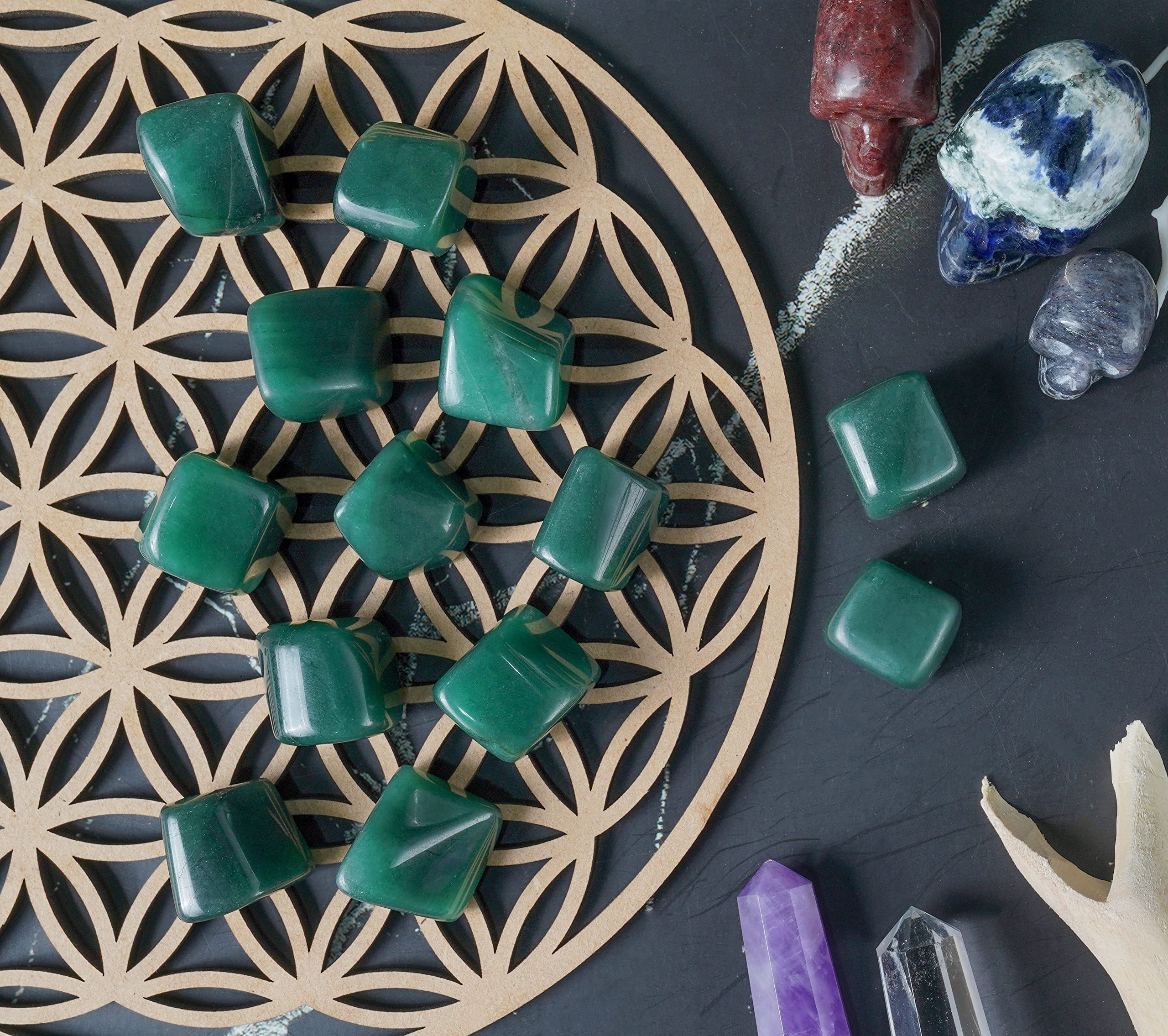 Crocon aventurine stones sized 0.7 to 1 inch, ideal for cabbing or crafting.