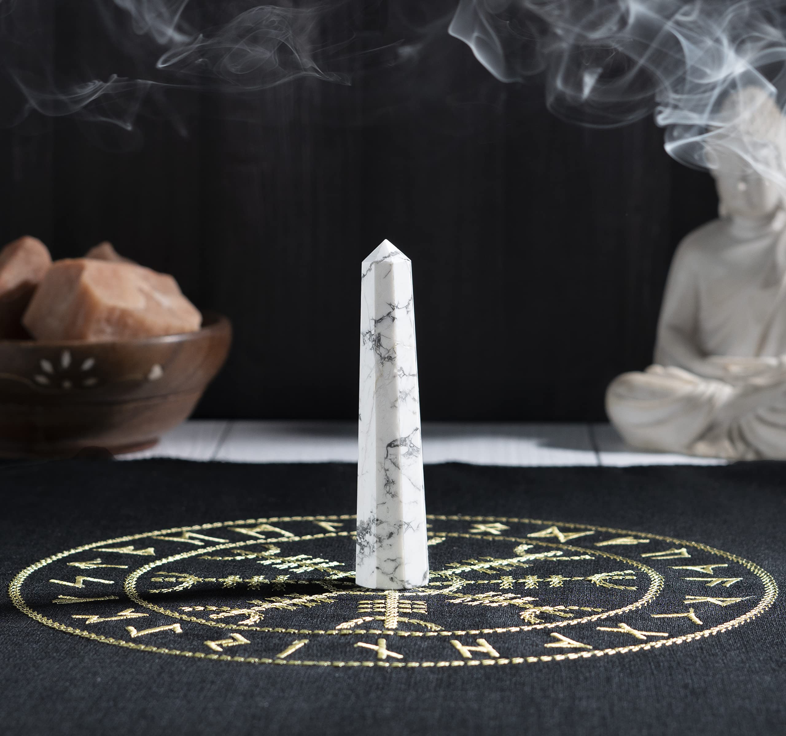 Crocon gift-ready Howlite wand for anyone exploring crystals and mindfulness.