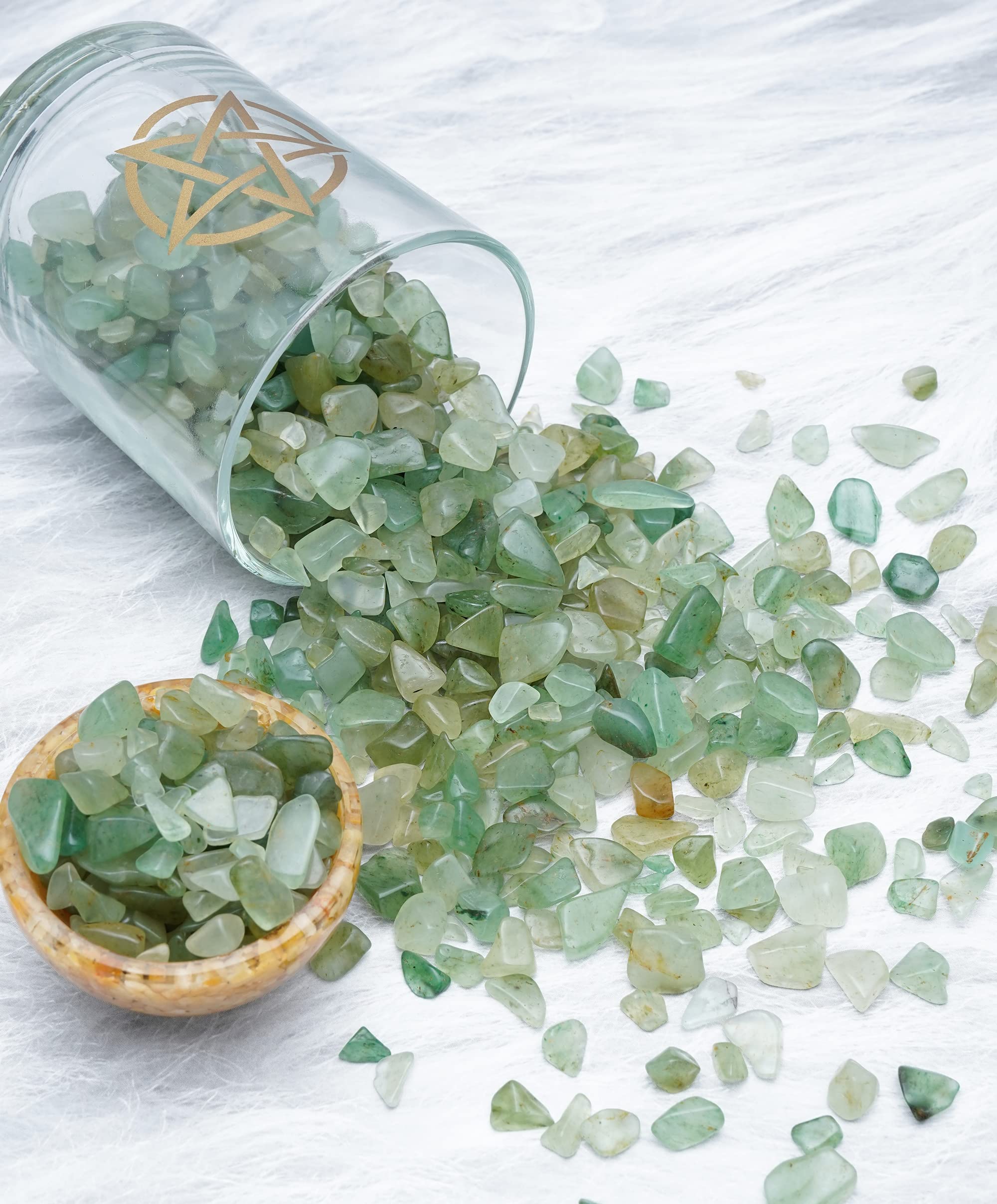 Crocon green jade chips suit Reiki sessions and crystal healing layouts without ownership pressure