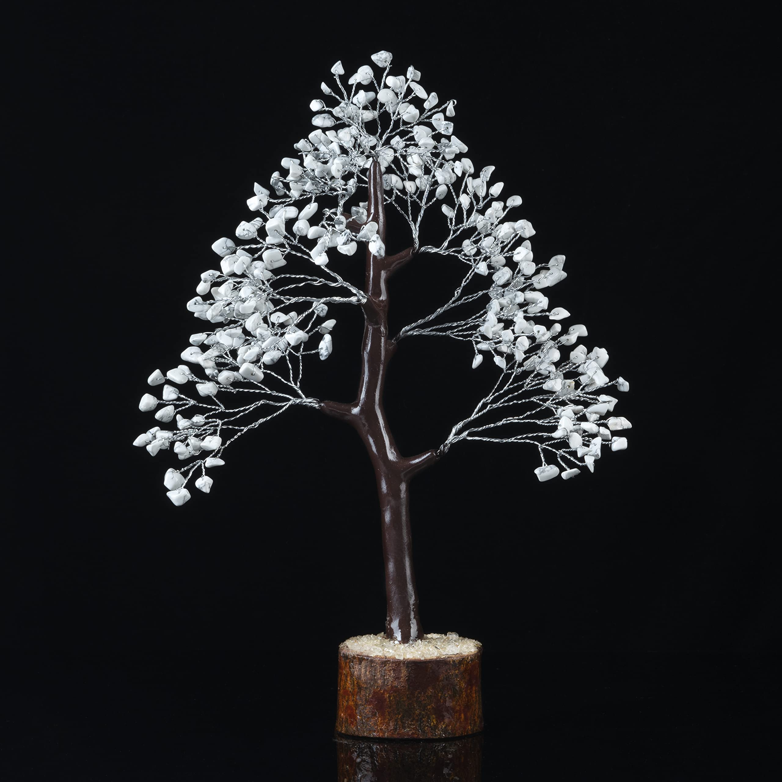 Crocon dream-state wisdom-inspired Howlite tree enhances tranquil bedrooms.