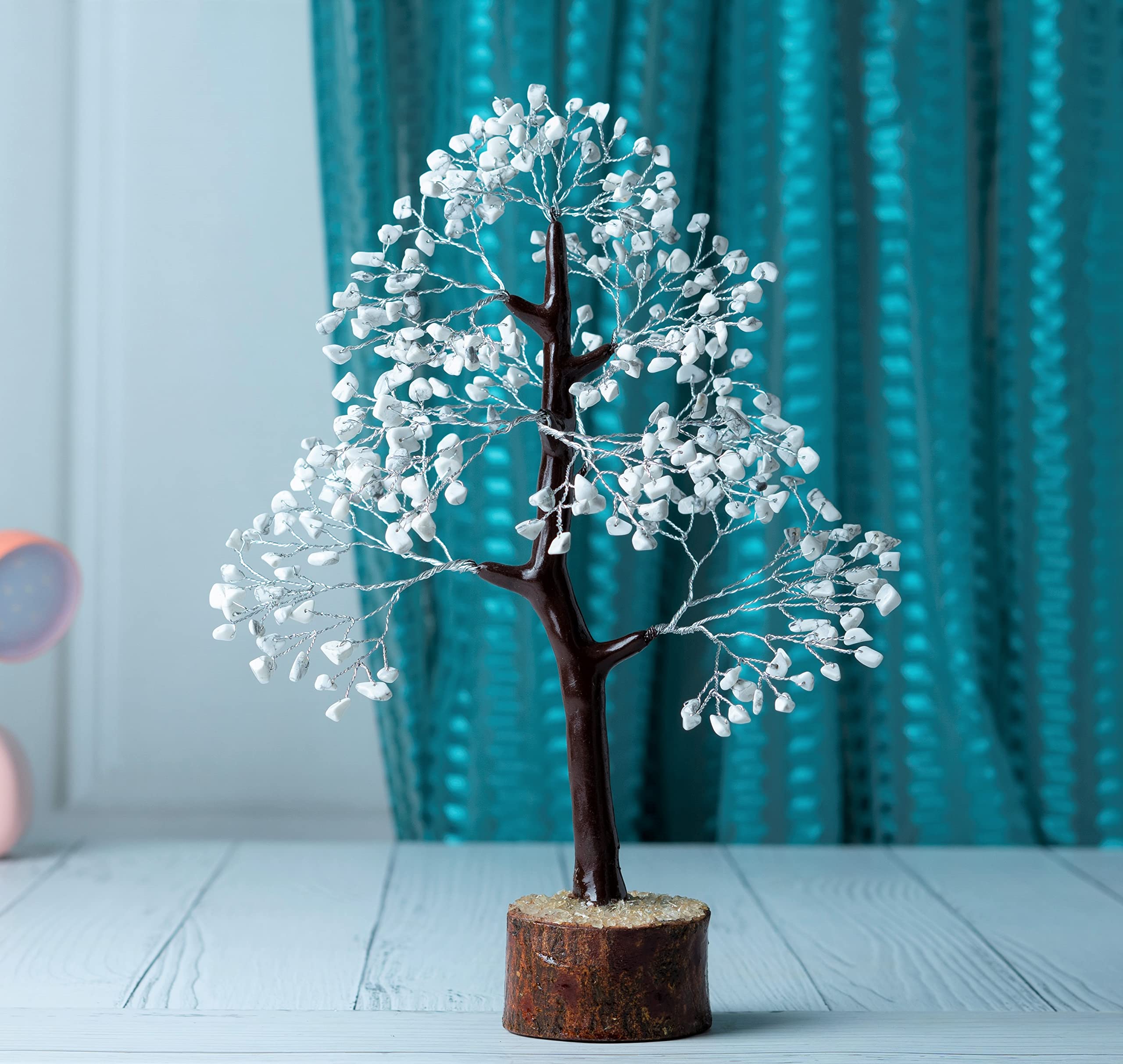 Crocon Howlite gemstone tree close-up showing calming vibration for spaces.