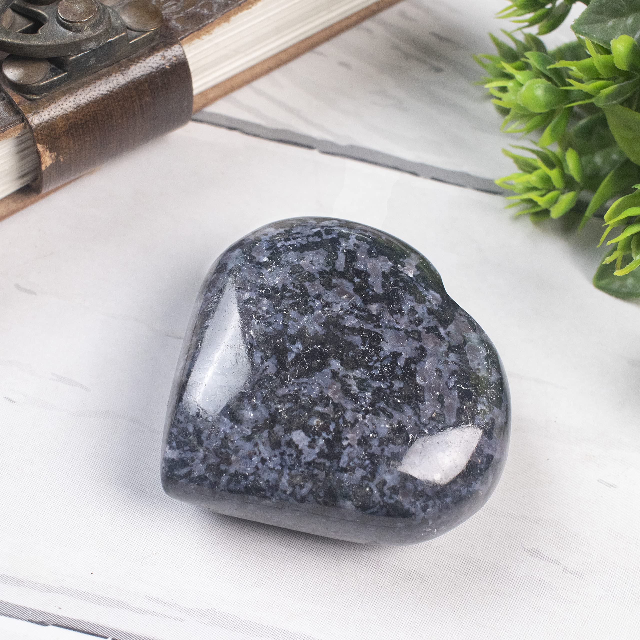 Crocon Indigo Gabbro heart packaged set ready for display