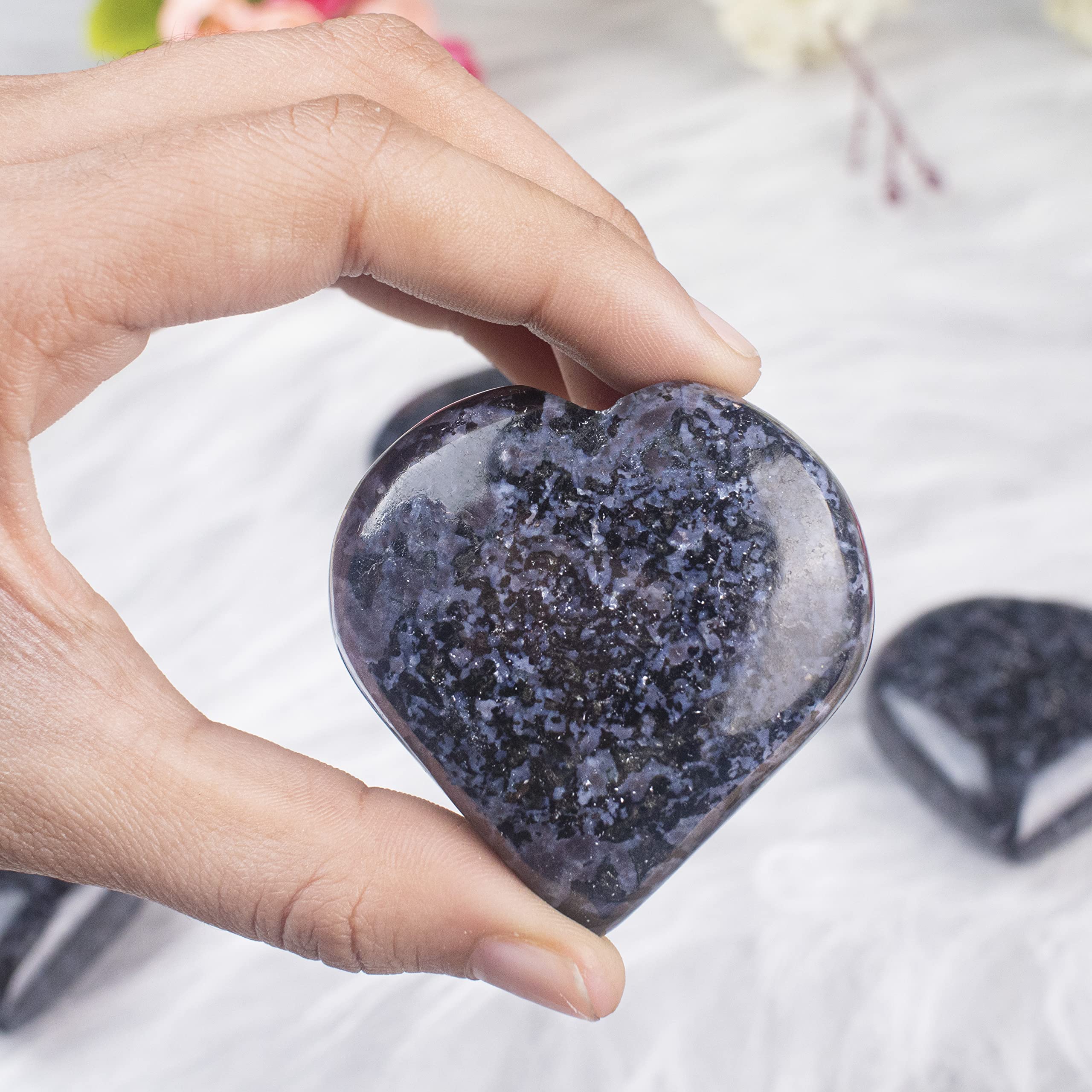 Crocon Indigo Gabbro heart texture closeup shows natural patterns