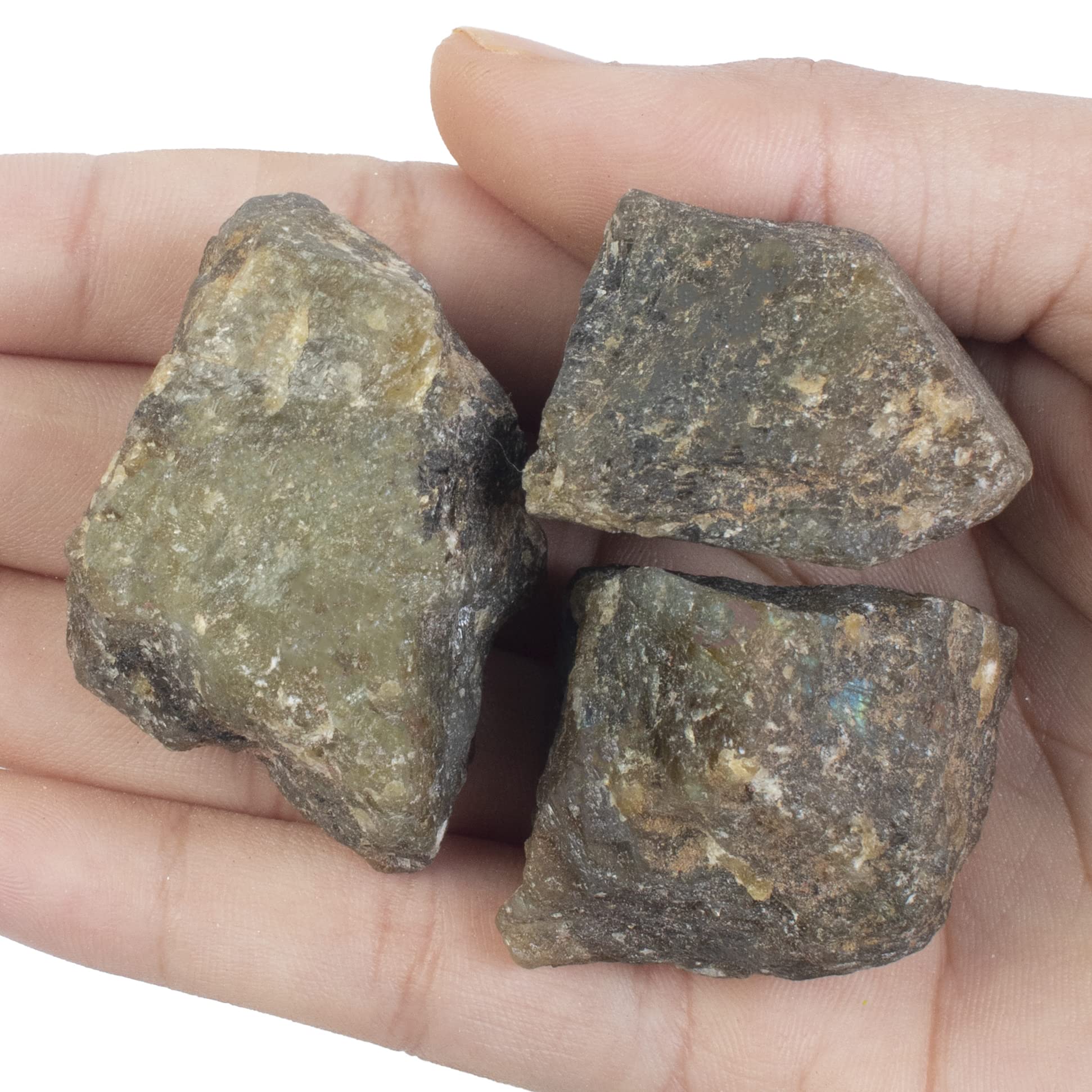 Crocon Labradorite rough stone close-up showing iridescent flashes for meditation and focus