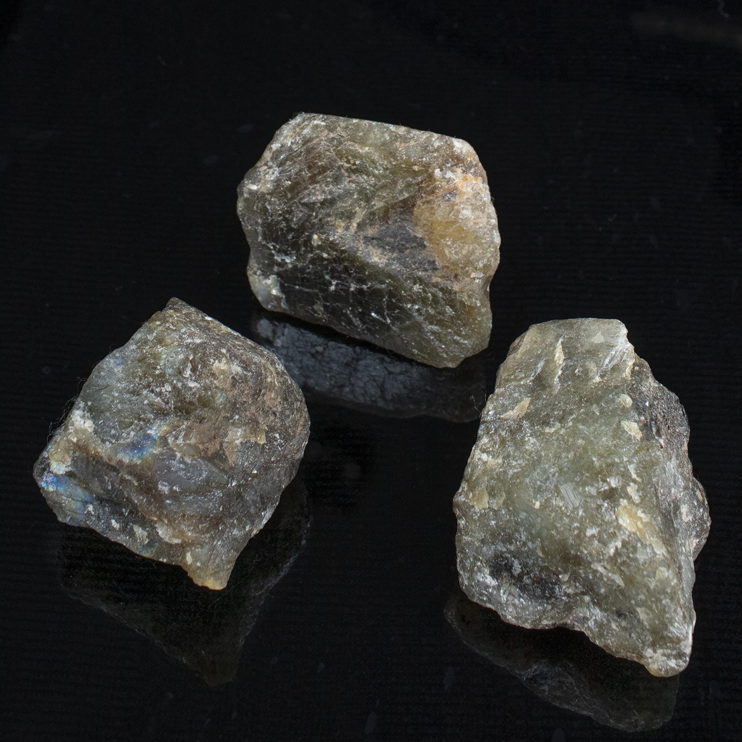 Crocon Labradorite rough stones with pouch ideal for starter crystal kits