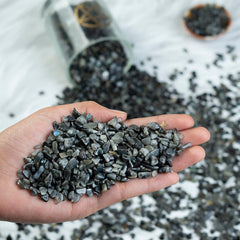 Crocon larvikite chips non-hole stones for aquariums and terrariums.