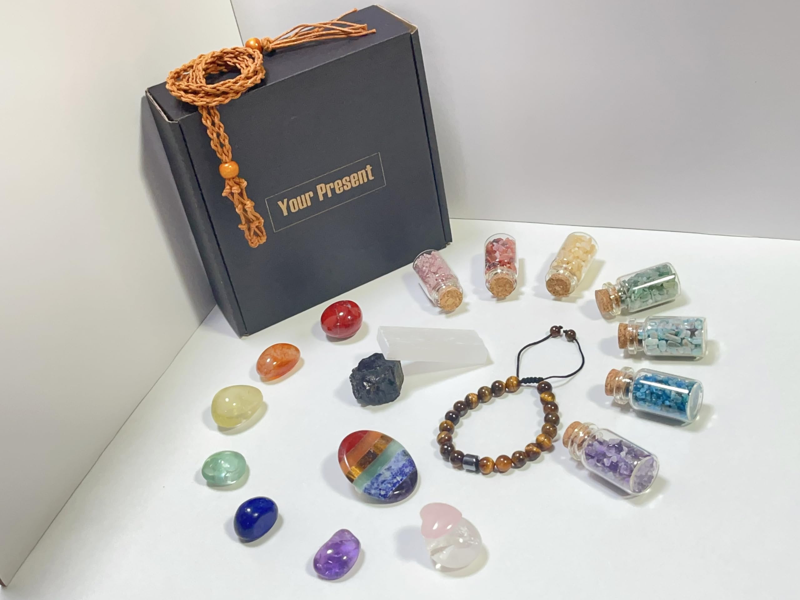 Crystals and Healing Stones Set holder necklace keeps a crystal close.