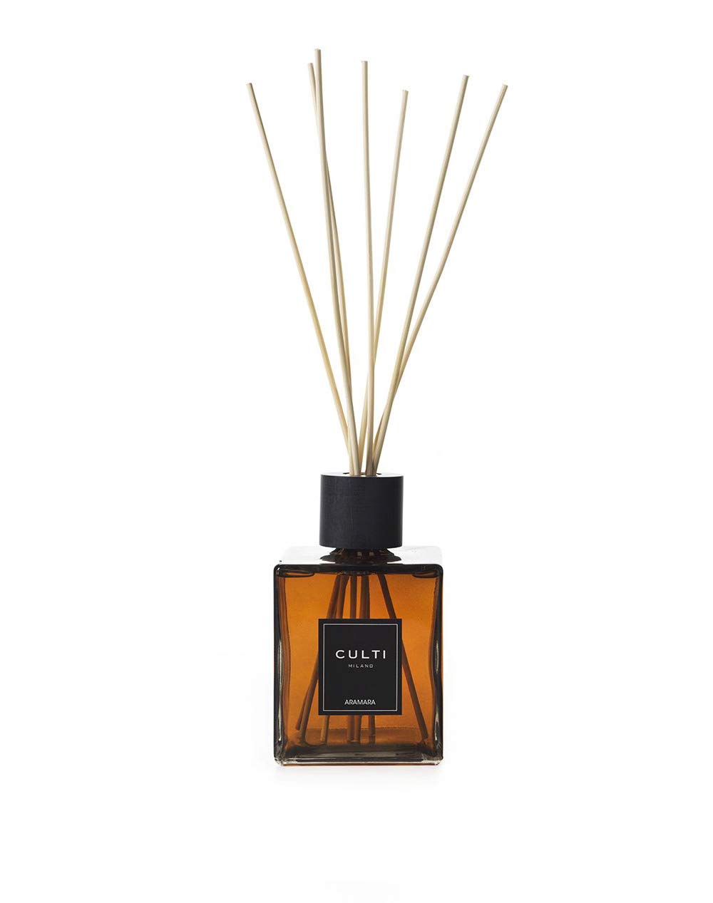 Close-up of the Aramara diffuser wood cap highlighting craftsmanship and design