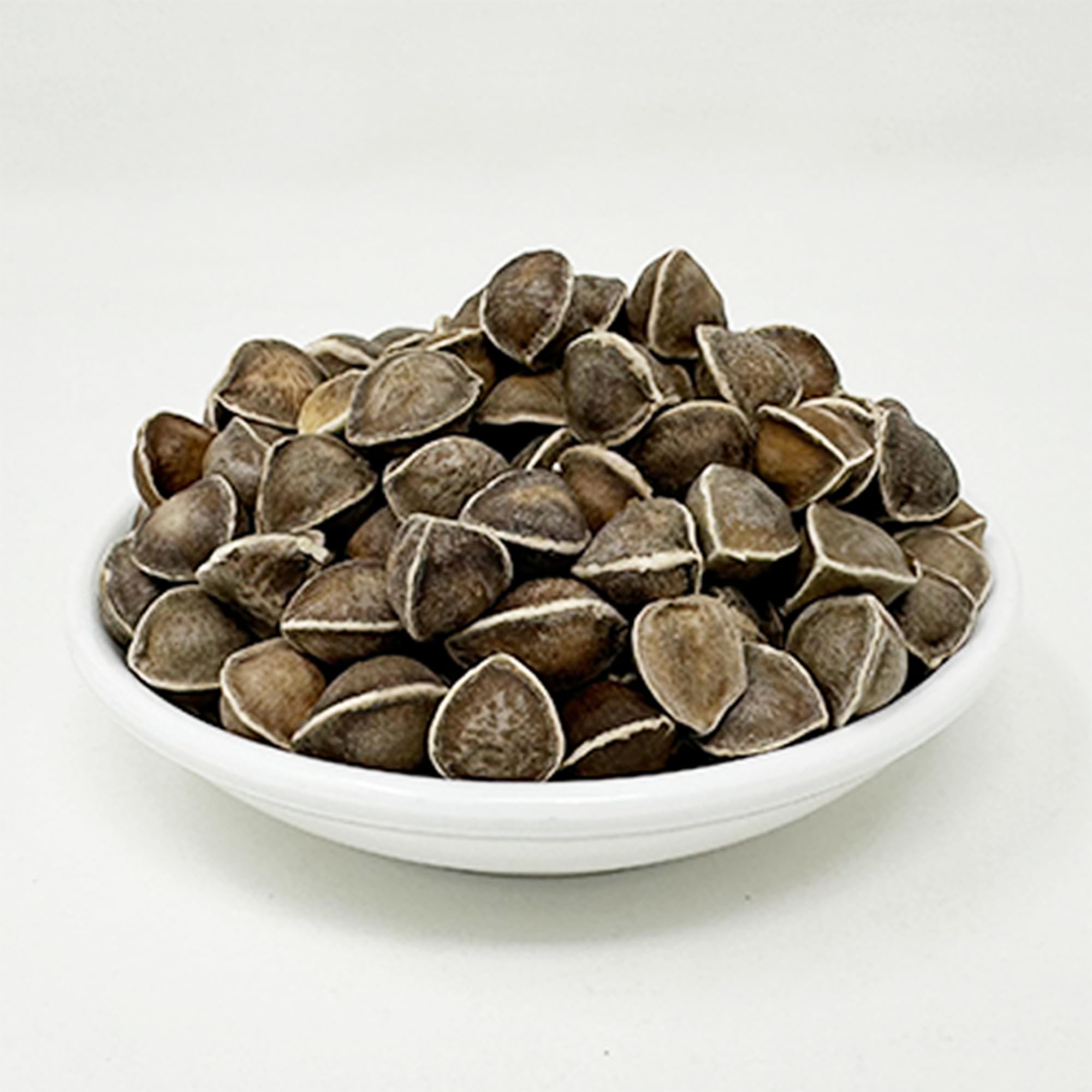 DABC OAK LAND moringa seed bottle highlighting purity and sourcing
