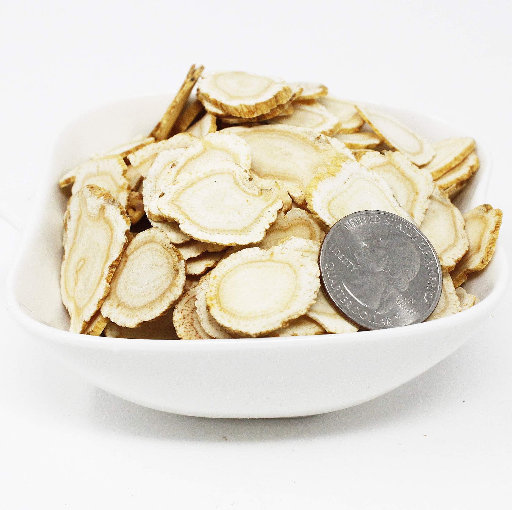 DABC OAK LAND Storage container preserves freshness of ginseng slices.