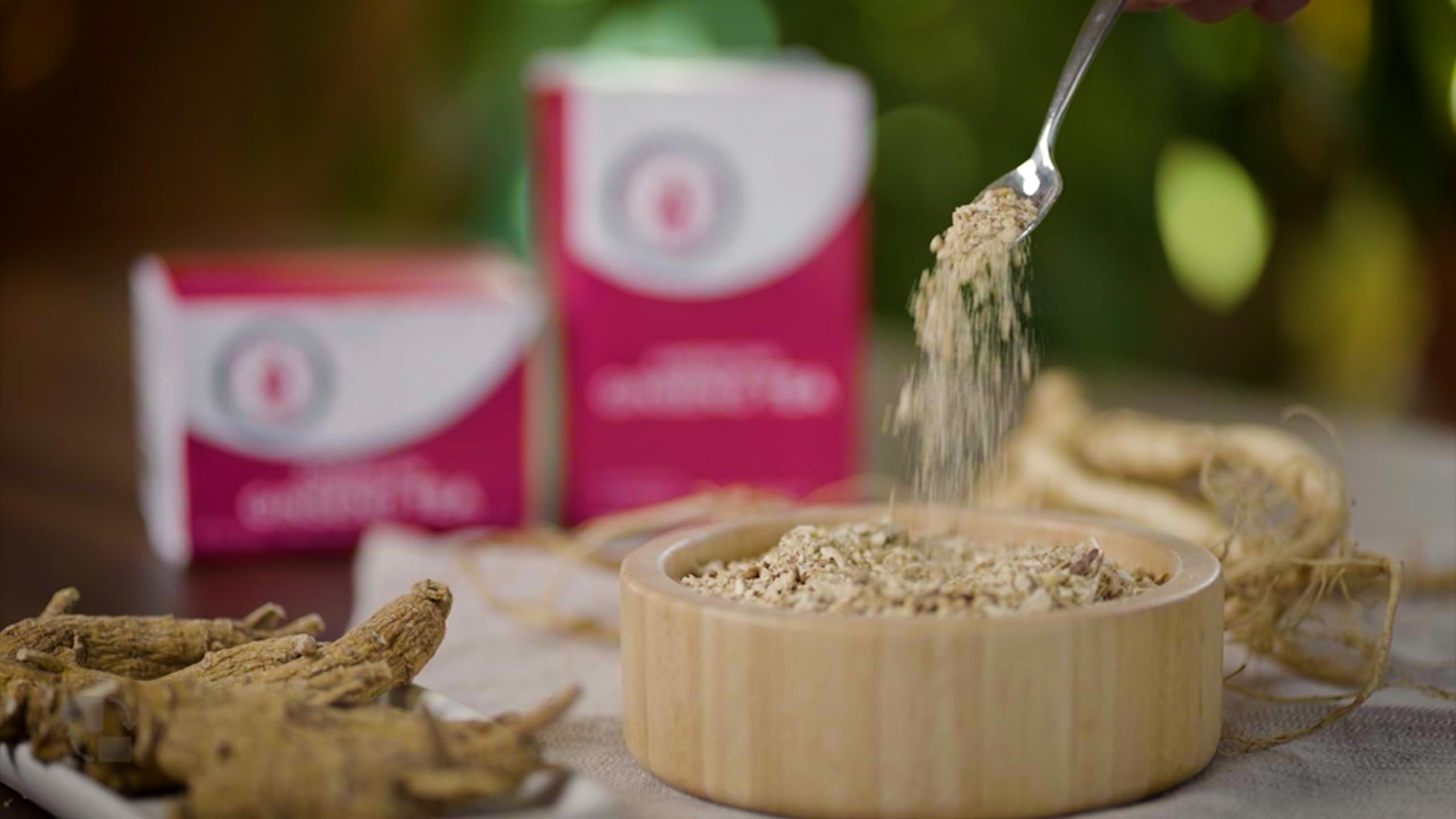 Dairyland American Ginseng Tea Bags close-up, caffeine-free and no additives.