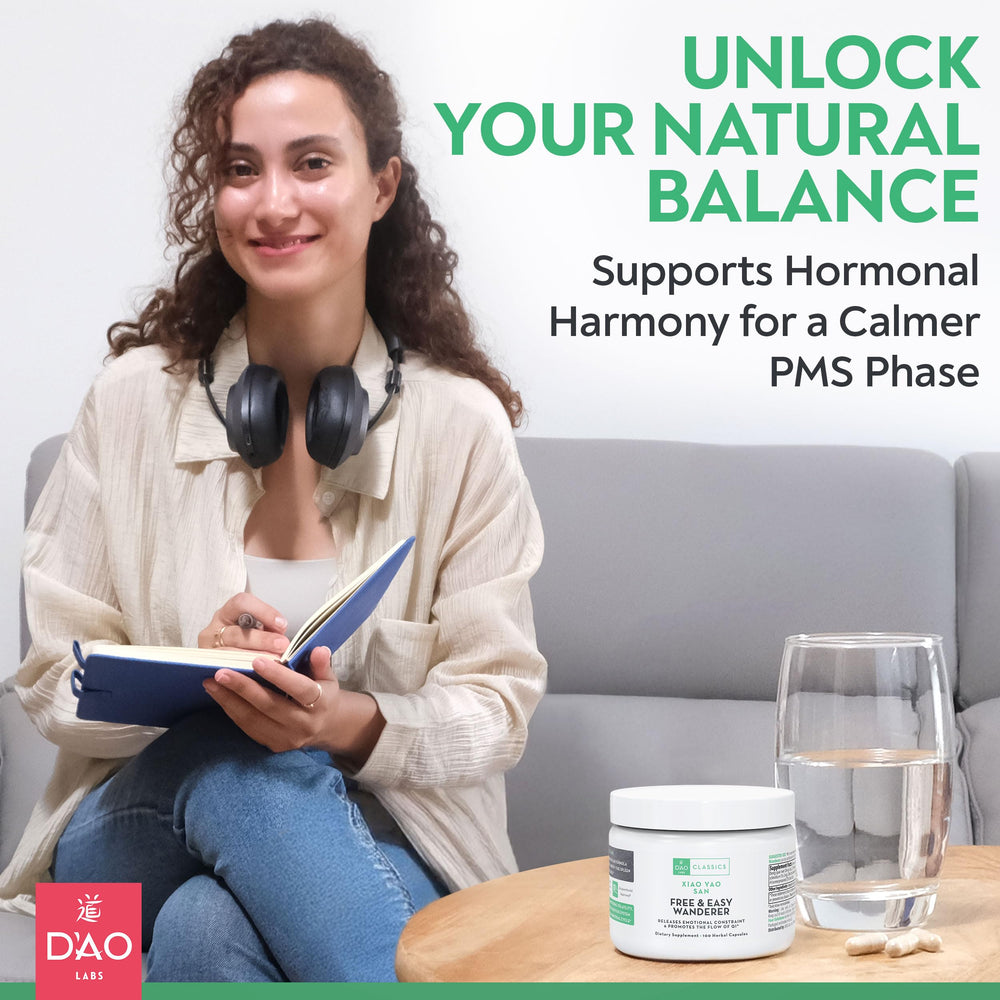 DAO Labs Free & Easy Wanderer bottle side view showing convenient capsules.